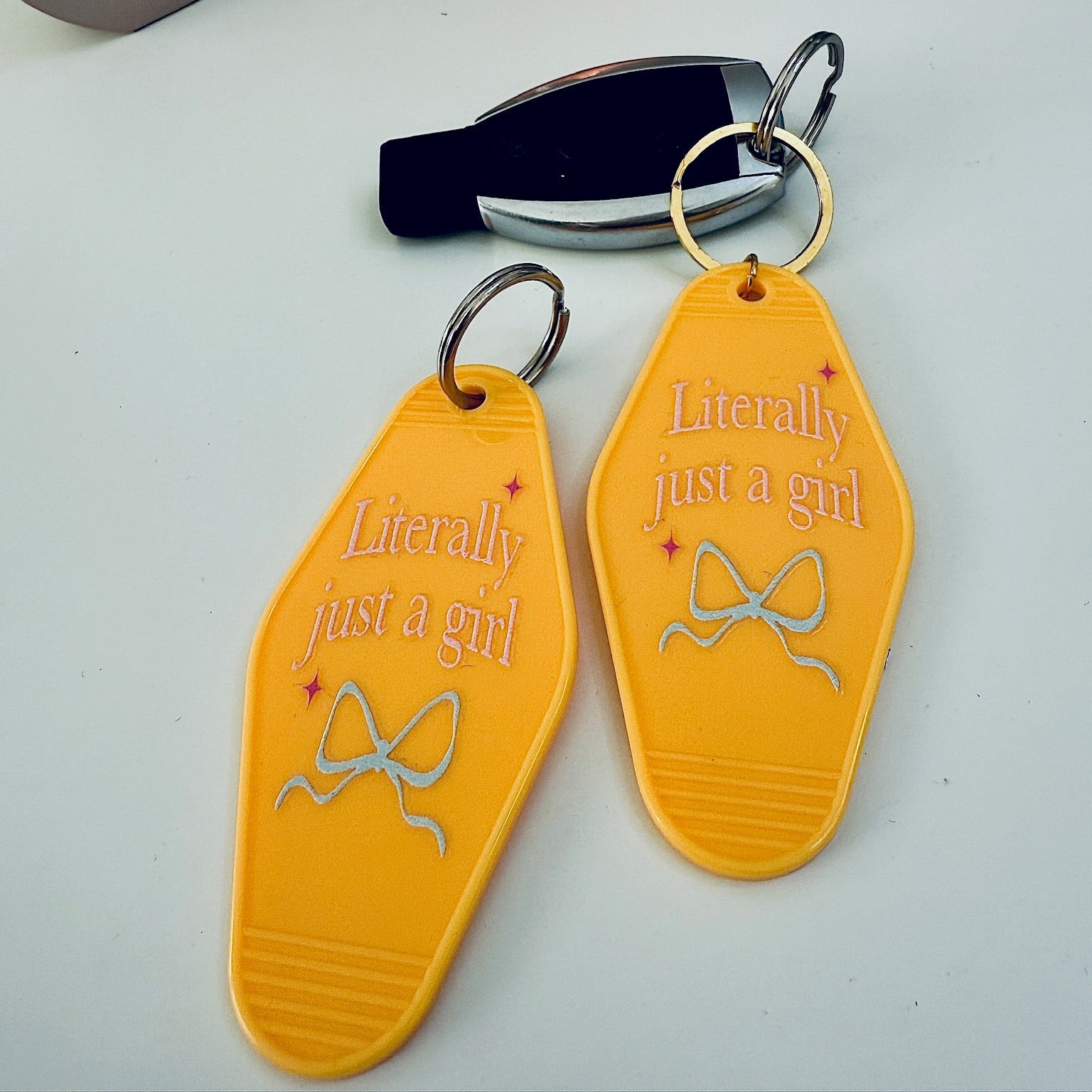 Sleutelhanger "Literally just a girl"