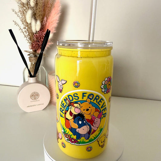Gele drinkbeker met Winnie the Pooh en vriendjes, “Friends Forever” print en transparant rietje