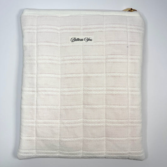 π€β¨ Luxe booksleeve β off-white / crΓ¨me β minimal & chic