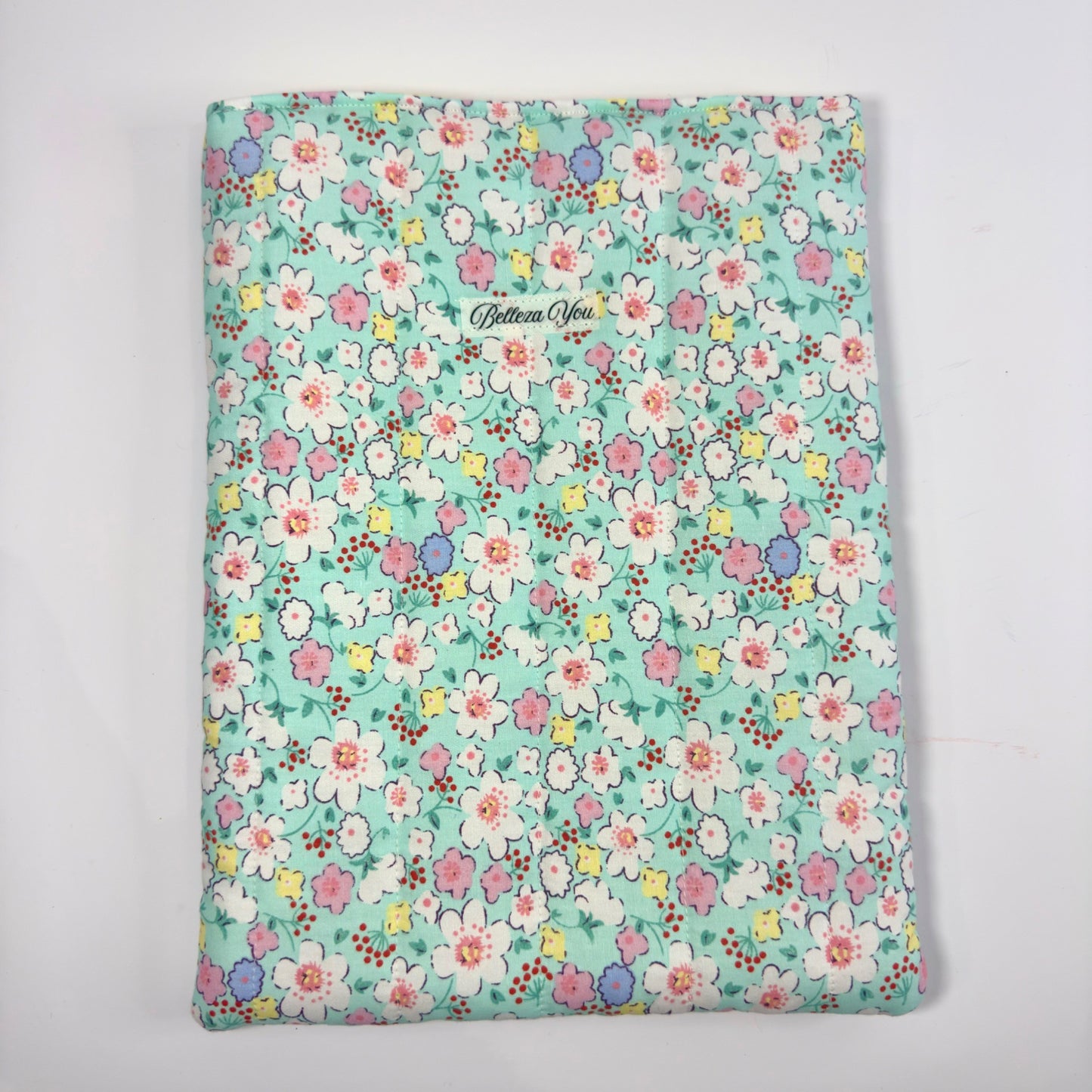 🌸 Luxe gewatteerde booksleeve Mintgroen met bloemen